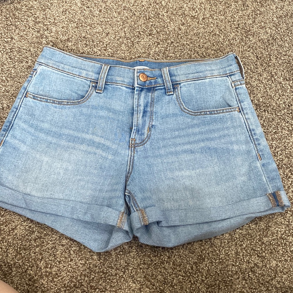 Old navy light wash jean shorts size 2